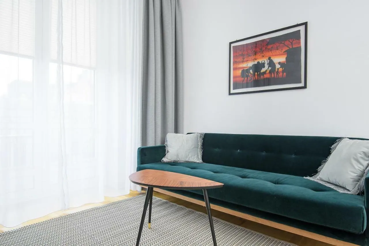 Novis Apartments Przy Rotundzie contacts